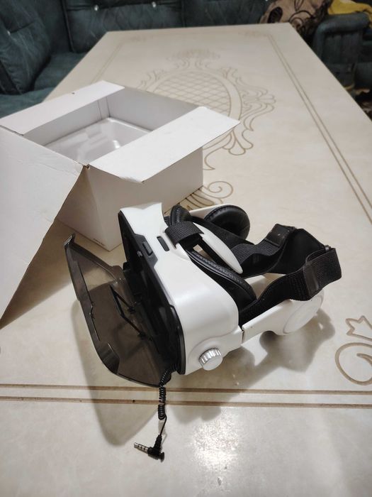 Smartfonlar uchun qora 3D VR virtual reallik ko'zoynaklari