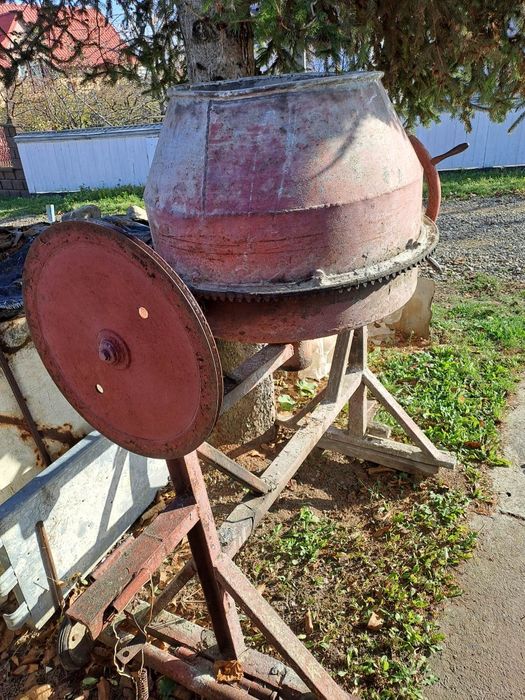 Vând malaxor Betoniera