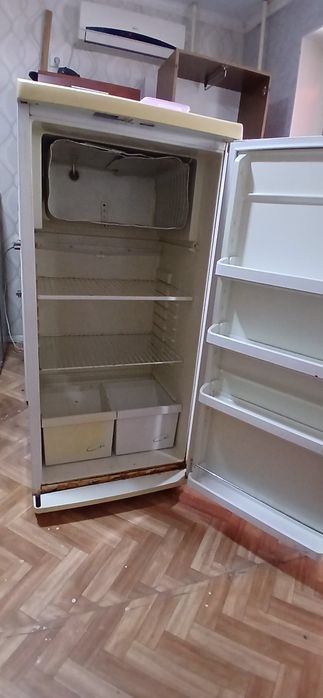 Продается холодильник
