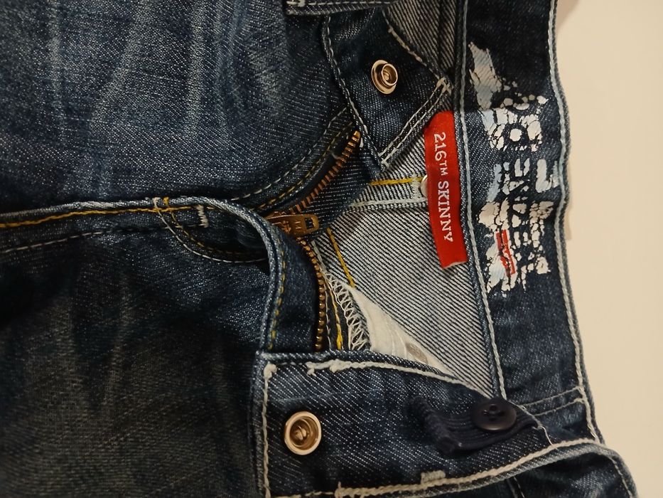 Дънки и тениска 5г