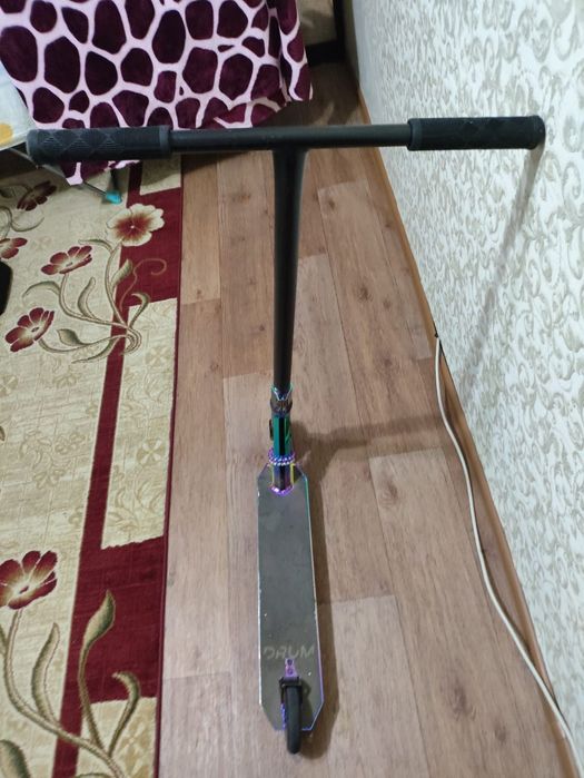 Самокат трюковой