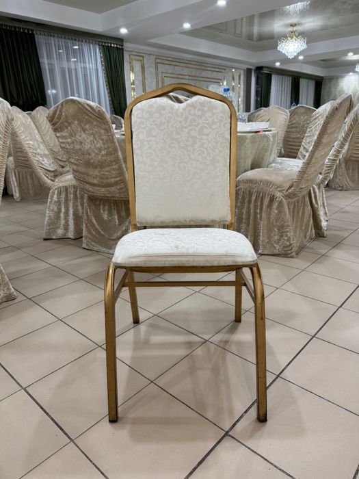 Стулья с чехлом 200 шт