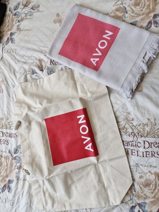 Дамски чанти/Плажна чанта и плажна хавлия AVON