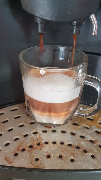 Професионална  Кафе машина юта