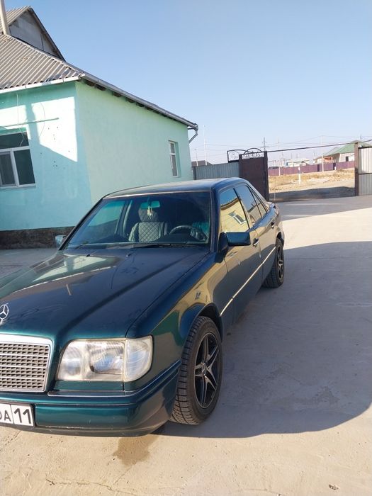 Мерседес 124 220 автомат