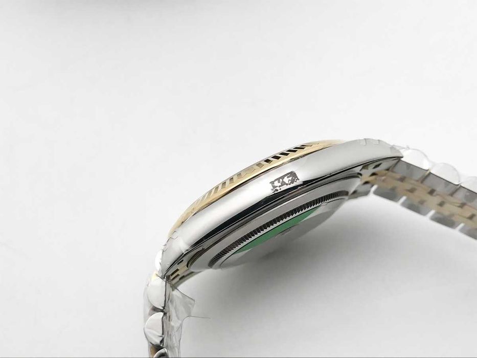 Rolex Datejust 41 – Жълто злато / Черен циферблат / Jubilee – реални снимки