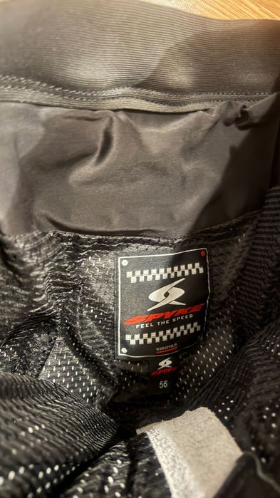 Кожен костюм за мотор