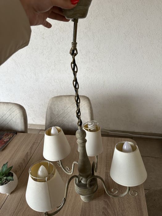 Lustra vintage suspendată metalică