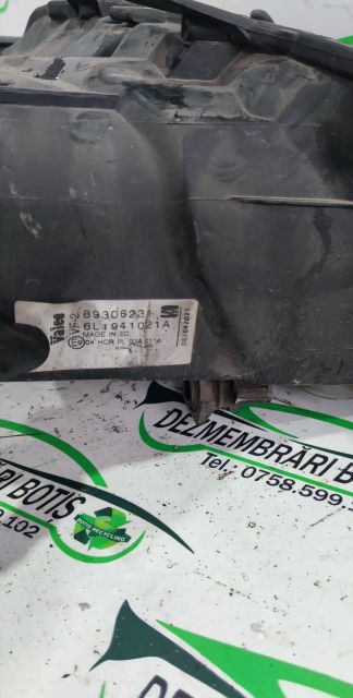 Far stanga Seat Ibiza a 3-a generatie 6L