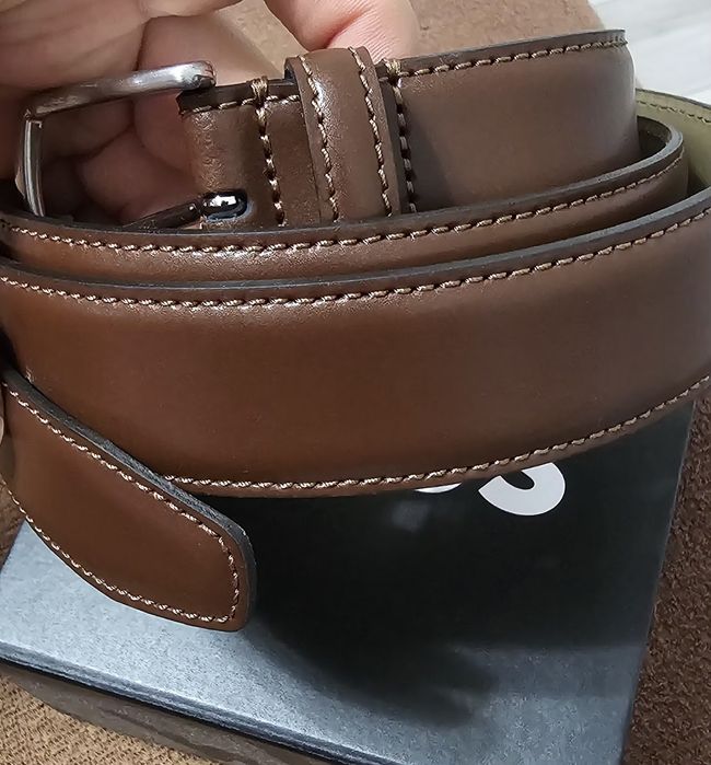 Curea Hugo Boss maro