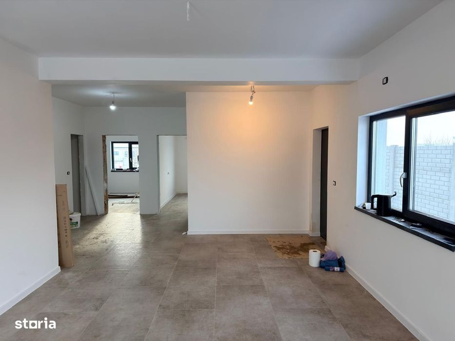 Comision 0-Dezvoltator vinde duplex parter, asfalt, toate utilitatile