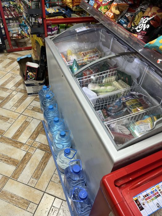 Морозильник витринный