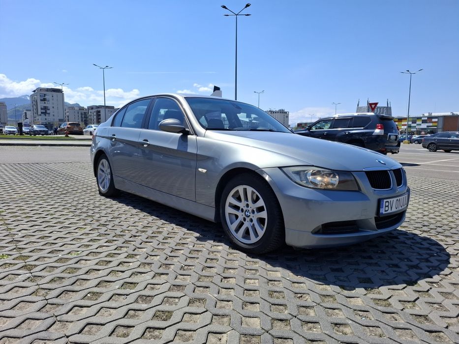 Proprietar BMW 320D E90 207000 km-distributie schimbata