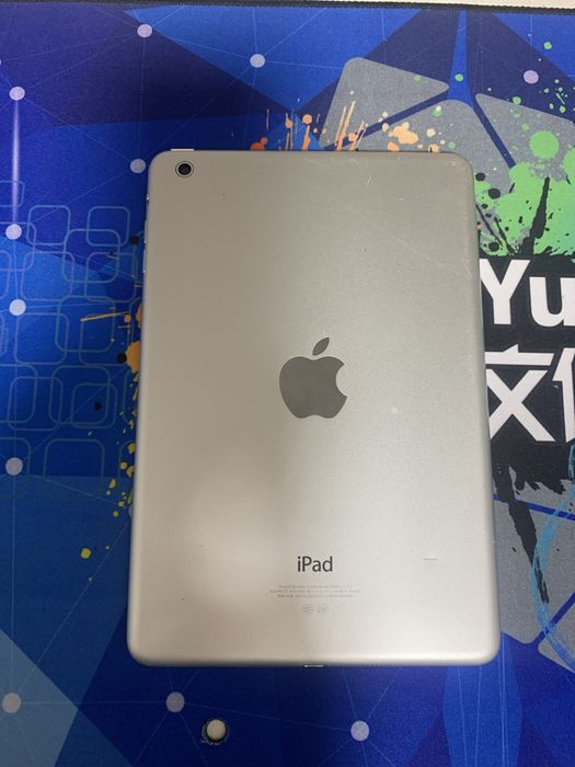 Айпад мини (2012)