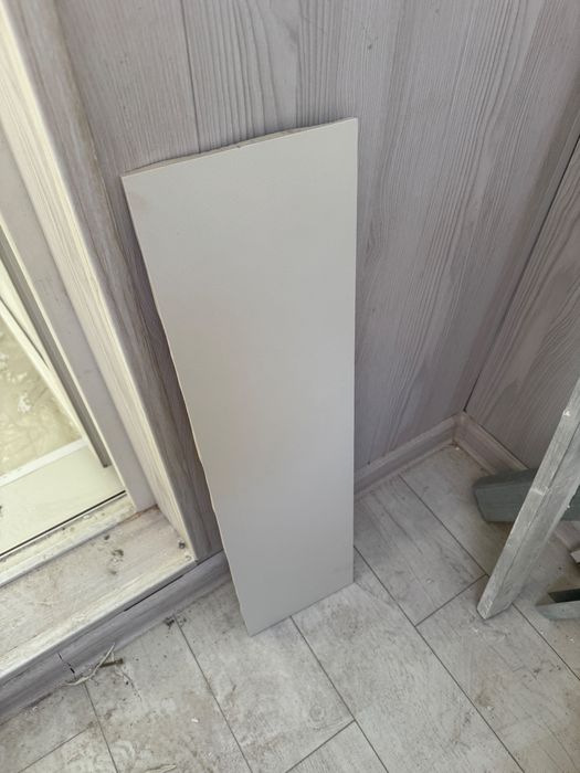 обрезки кафеля и клей полмешка даром