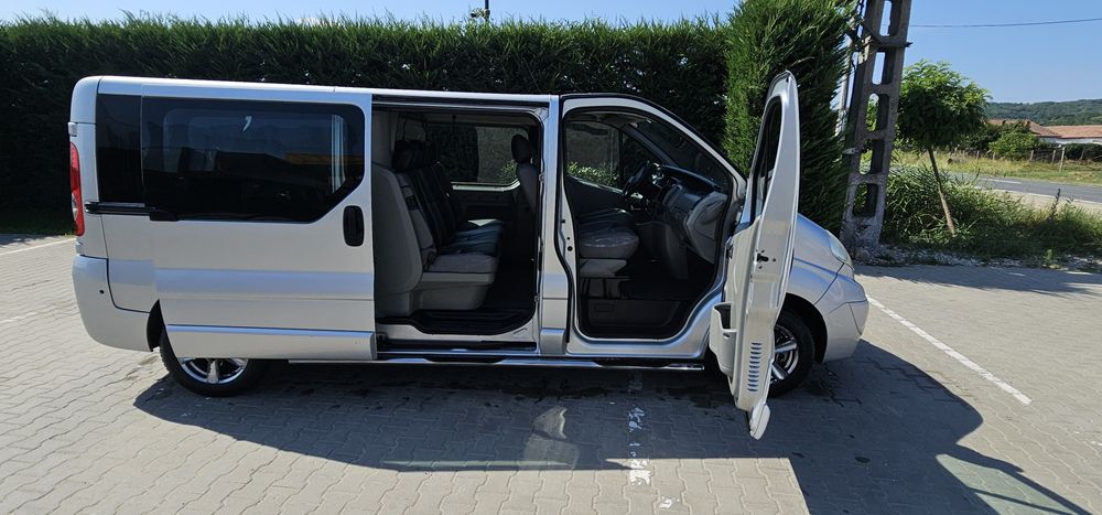 OPEL VIVARO 2.5   2007