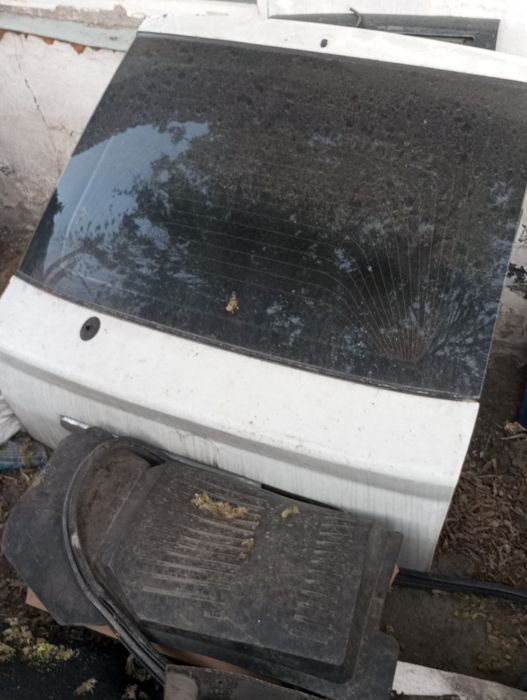 Крышка багажника ваз