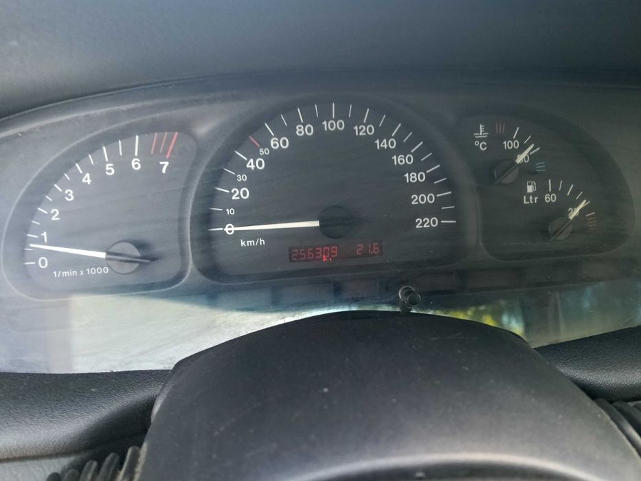 Opel Vectra b 1.6 16 v
