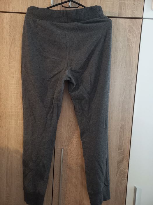 Анцуг в сив цвят New Balance