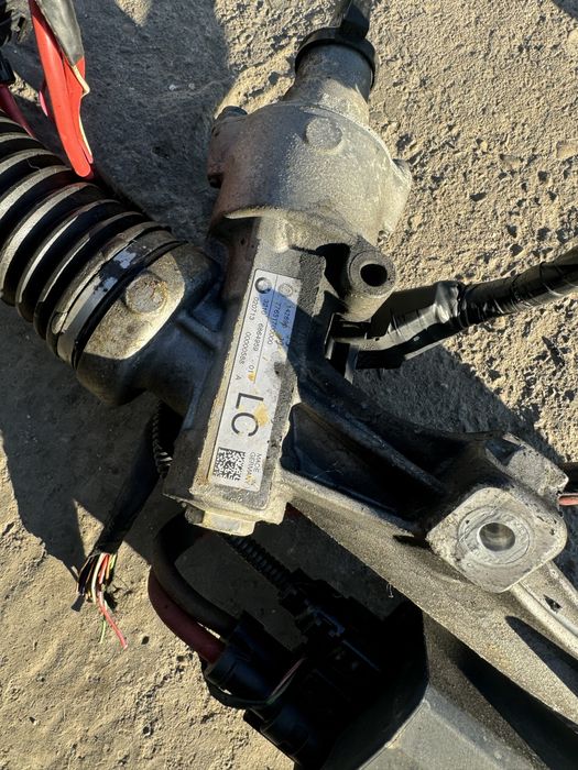 Рейка бмв ф20 ф30 ф31 ф32 ф36 bmw f20 f30 f31 f32 f36 reika само задно