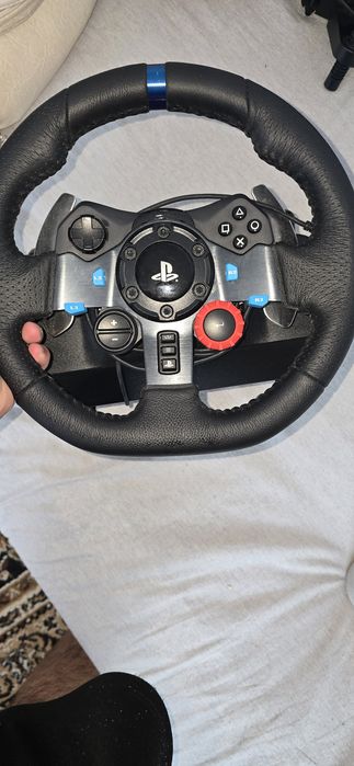 продавам Logitech g 29 +скоростна кутия