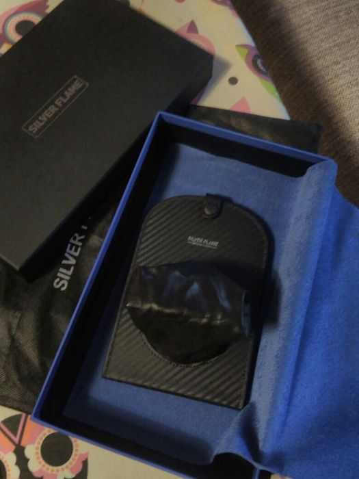 Преносима стойка за зареждане на телефони