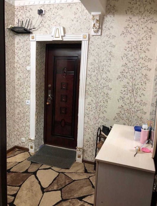 Юнусабад18, 2/4/4 Кирпичный 77серия не торец