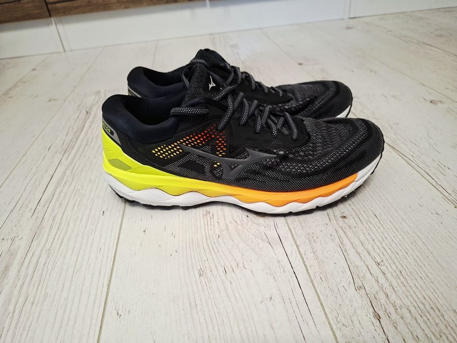 Mizuno Wave Sky 4-Ориг.маратонки