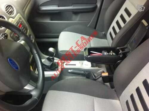 Кожен черен подлакътник за Форд Фокус 2 / Ford Focus Mk2 (2004-2010)