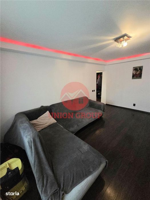 Apartament 3 Camere, Spatios, Parter, Zona Far