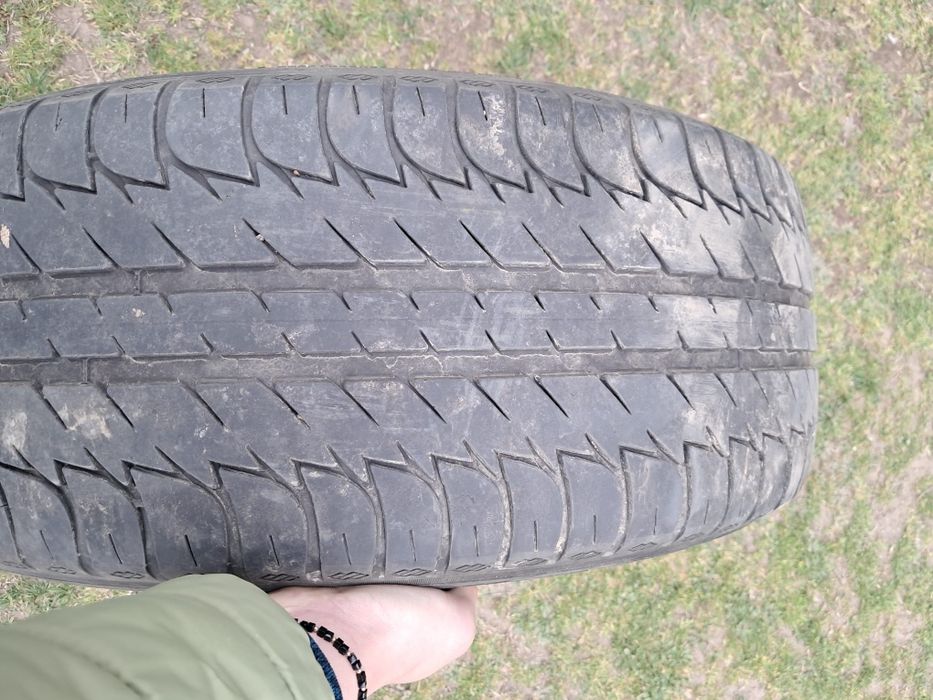 Vând 2 cauciucuri vara/ 2 cauciucuri M+S