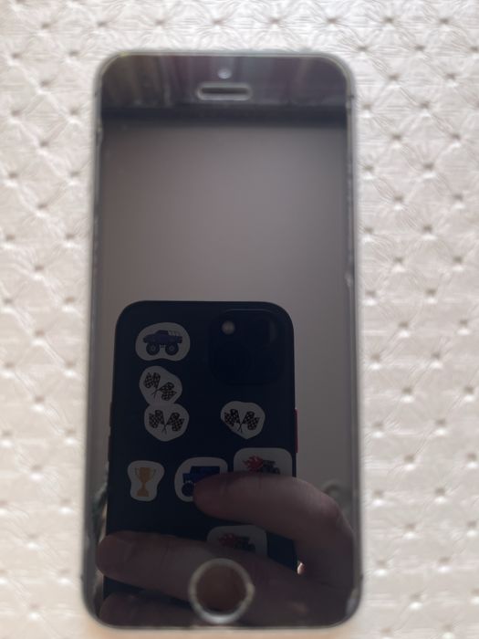 Продам iPhone 5S 32Gb