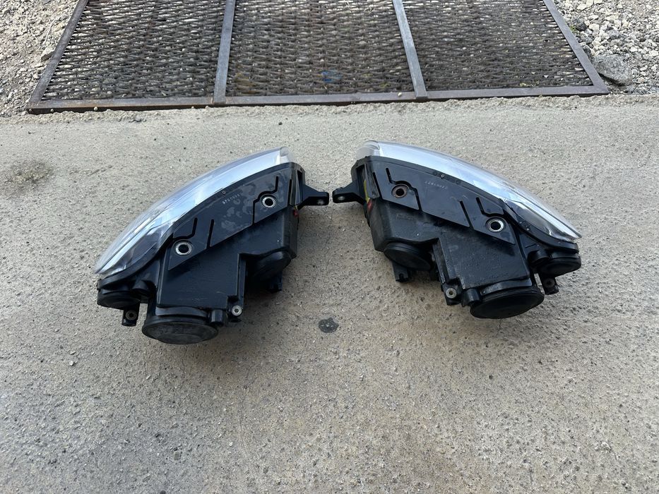 Фарове комплект за Фолксваген Пасат 6!