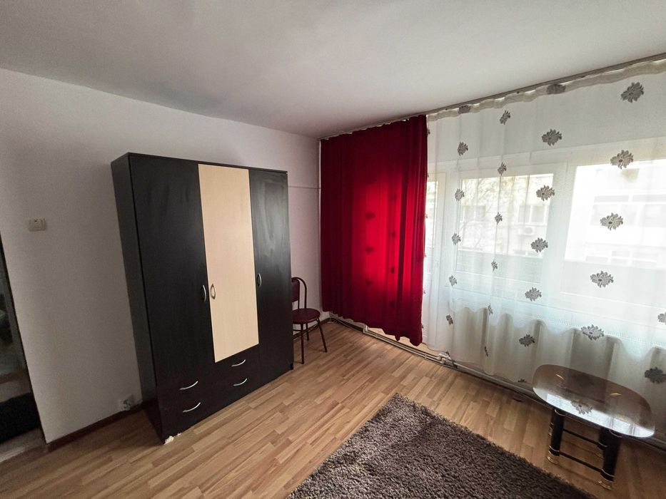Garsonieră de închiriat