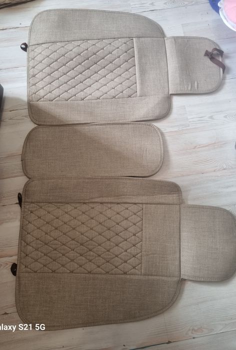 Продам чехлы на Дастер