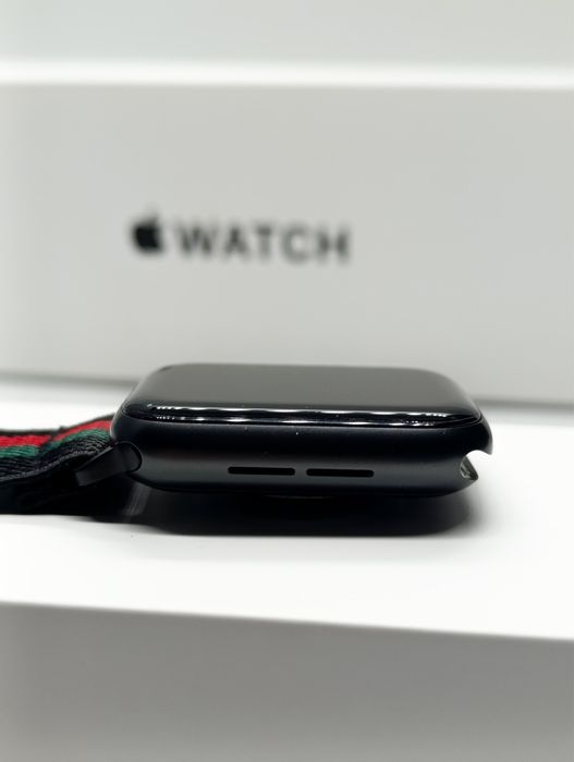 Apple Watch SE - 44mm  Smartwatch + Garantie