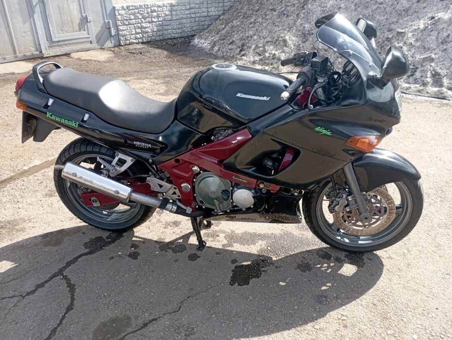 Kawasaki zzr 400-2