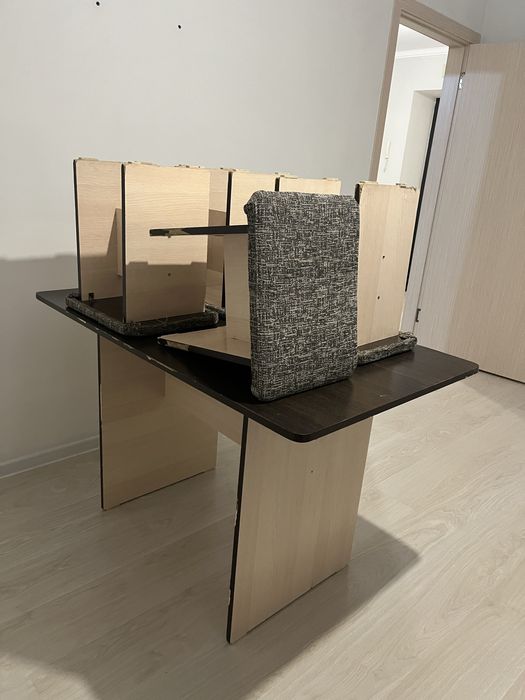 Продам стол со стулями