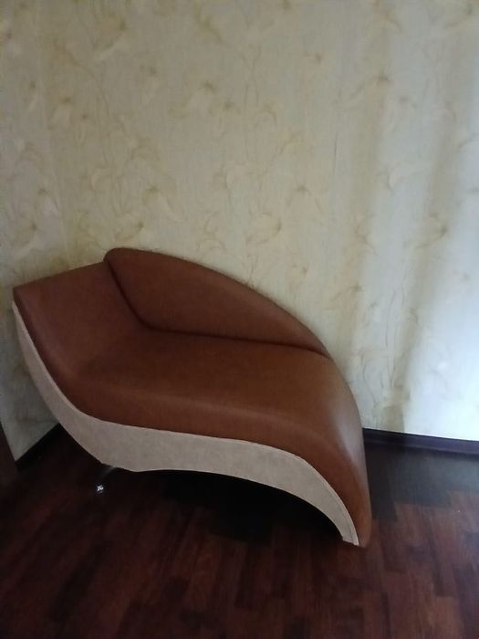 Продам диванчики