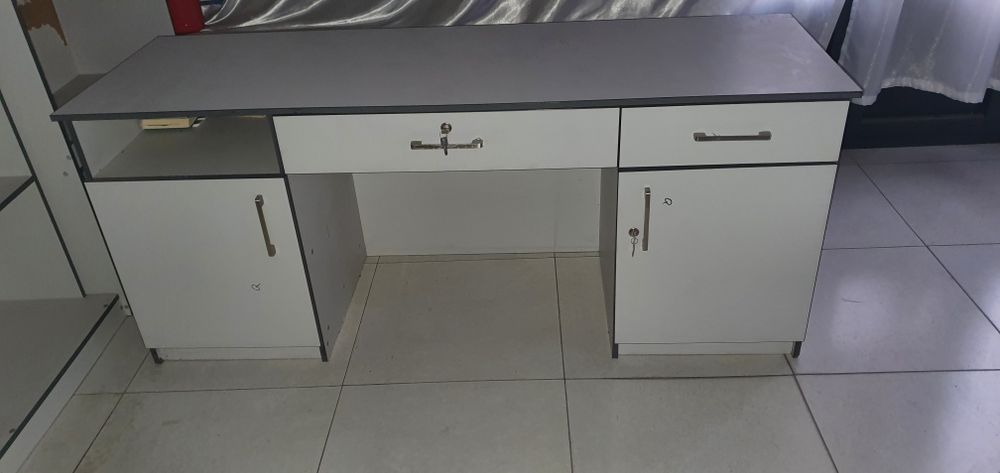 Dukon mebel polkalar