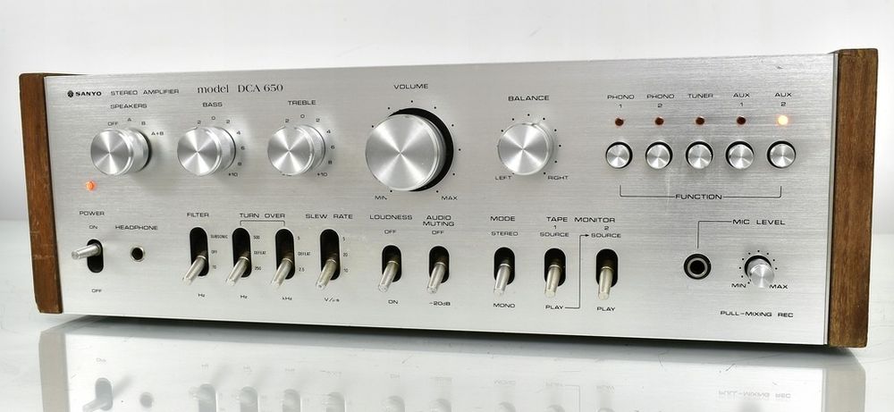 SANYO DCA-650 раритет усилитель ФОТО С ИНТЕРНЕТА. холати яхши, звук бо