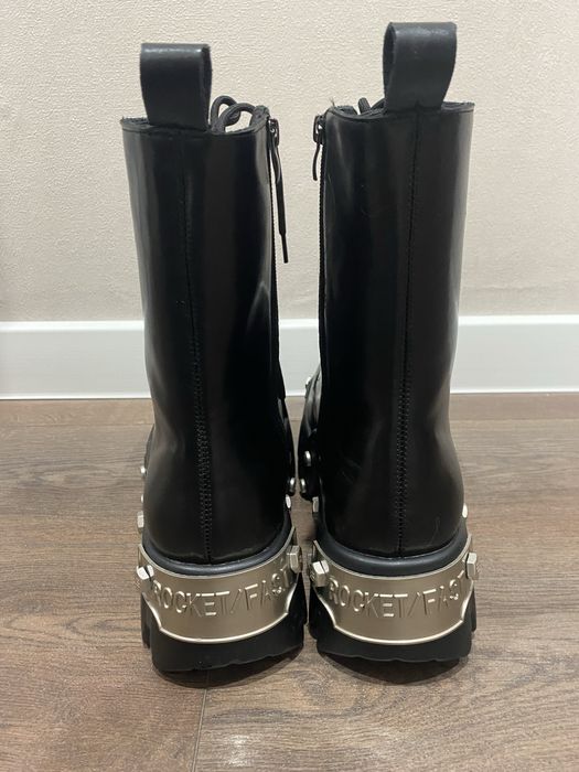 Balenciaga Bulldozer