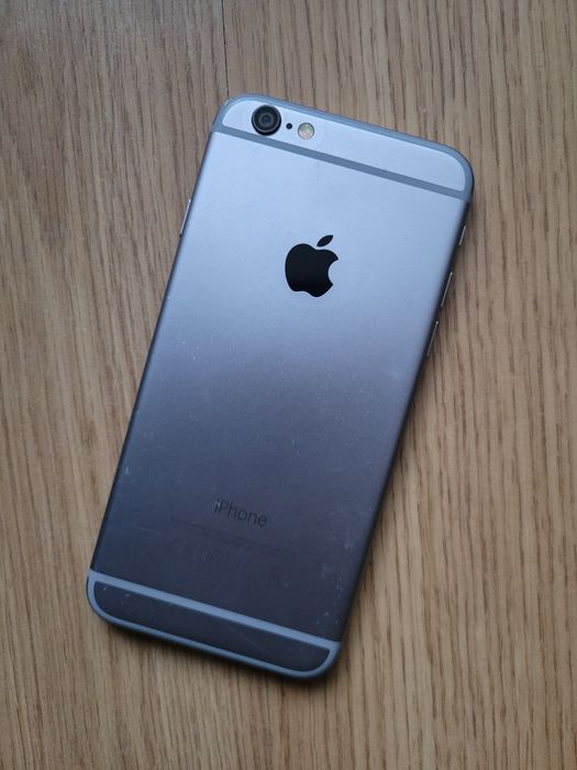 Продам iPhone 6 64gb silver