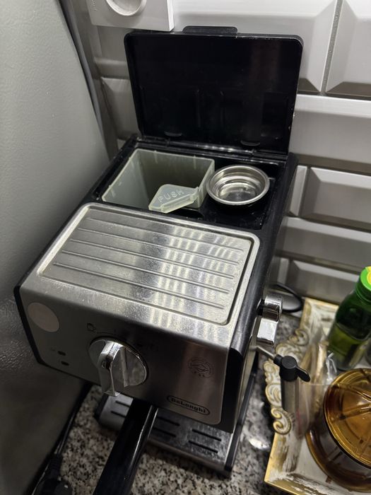 Кофемашина кофеварка Delonghi