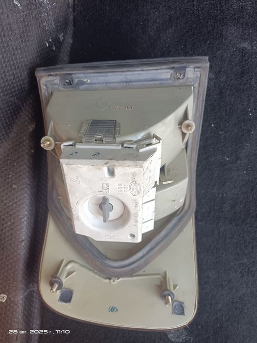 Продам задний плафон