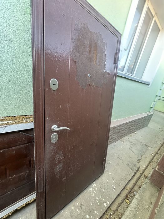 дверь для снаружий