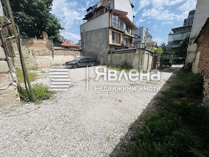 Продава се Къща в Варна, Център - 150 кв.м за 3300 €/кв.м - Снимка #3