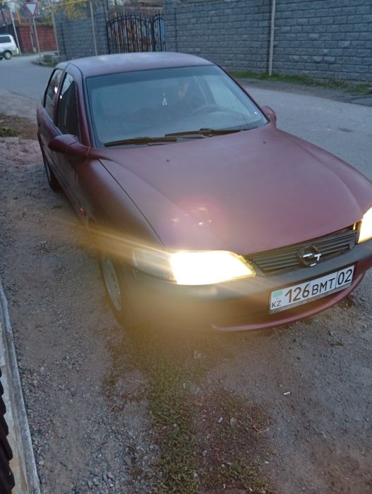 Опель вектор продам
