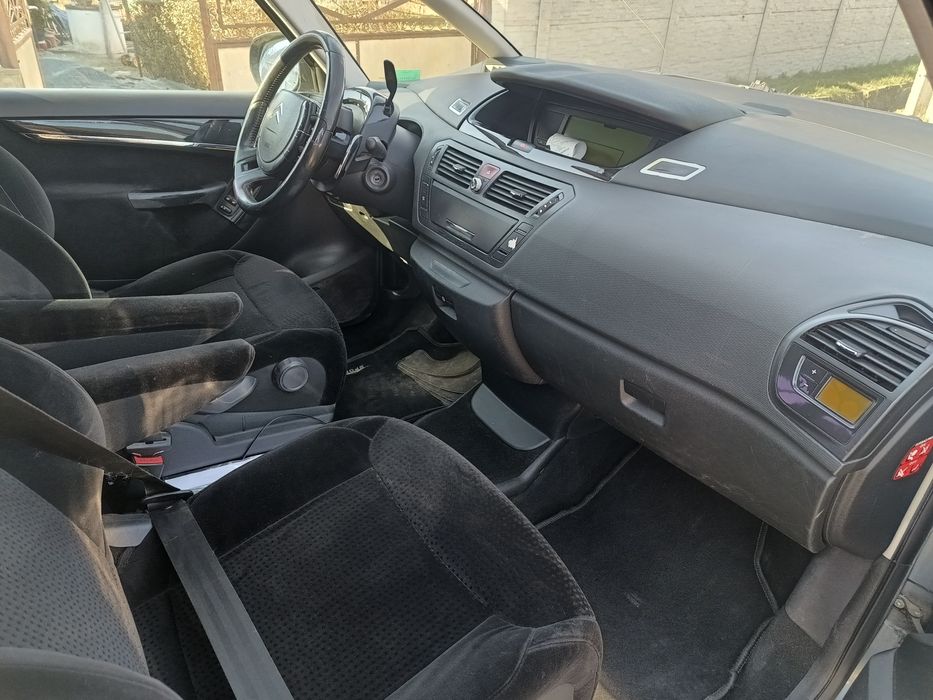 Vând Citroen C4 grand picasso