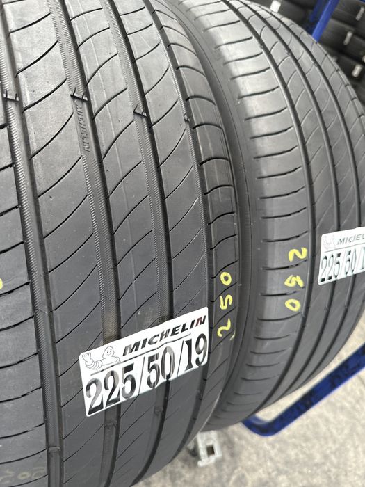 225/50/19 Michelin